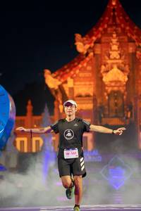 BIB: 141
                            <button type="button" onclick="openModal(22468573)" class="btn btn-primary btn-sm float-right btn-popup" data-toggle="modal" data-target=".modal-high-quality">
                        <i class="fas fa-shopping-cart"></i> Add to Cart
                    </button>
                                            <button type="button" onclick="isThisMe(22468573, true)" class="btn btn-success btn-sm float-right btn-popup btn-isme hidden" data-toggle="tooltip" data-placement="bottom" title="นี่คือรูปของคุณใช่ไหม คลิกที่นี่เพื่อเอาเข้าอัลบั้ม">
                        <i class="fas fa-plus"></i> Add to album
                    </button>
                    <button type="button" onclick="isThisMe(22468573, false)" class="btn btn-warning btn-sm float-right btn-popup btn-isnotme hidden">
                        <i class="fas fa-ban"></i> Remove from album
                    </button>